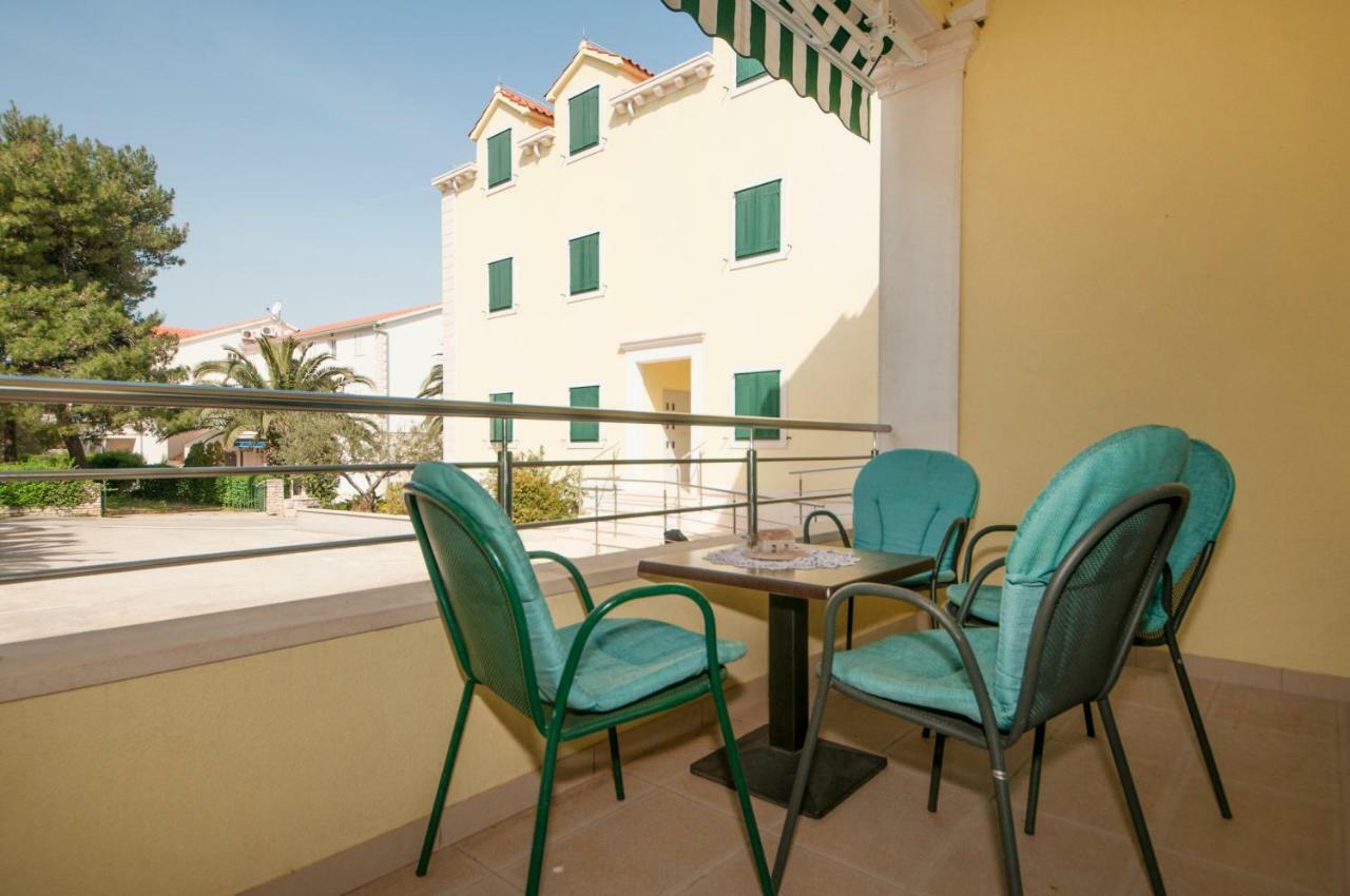 Holiday House Barbara Supetar Exterior foto
